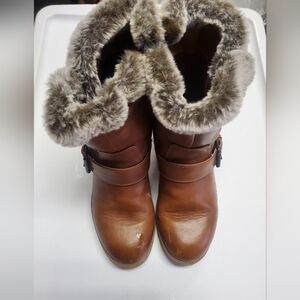 Little girls size 1 Boots